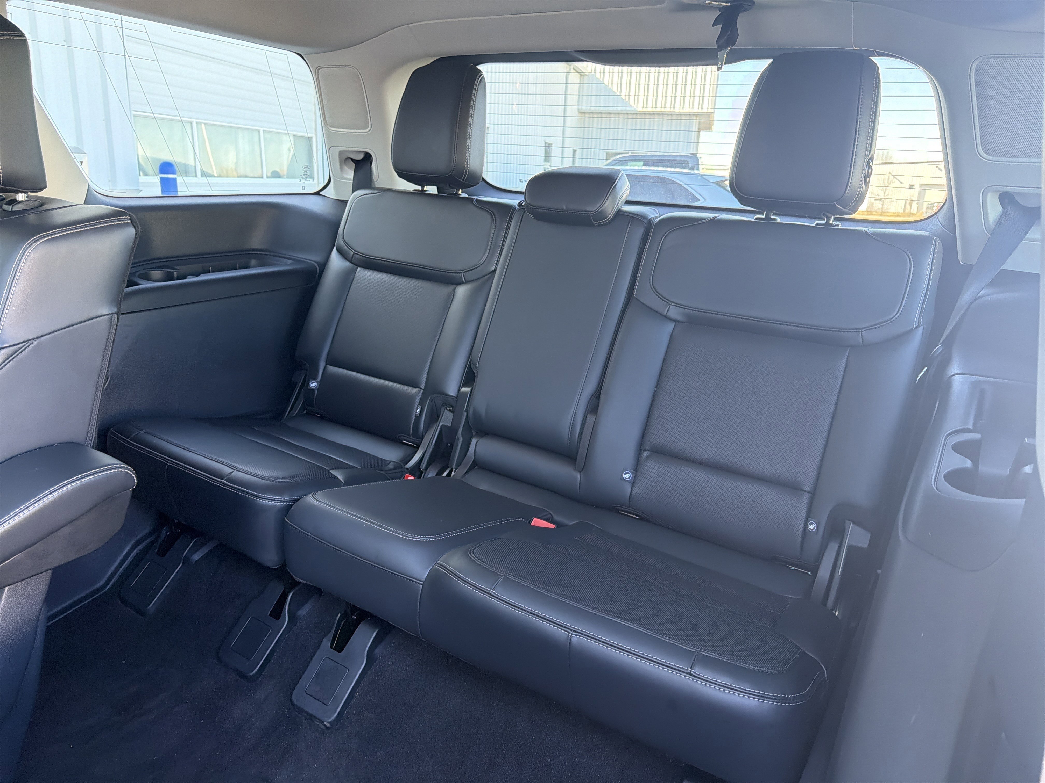 Certified 2025 Ford Expedition Platinum image 38