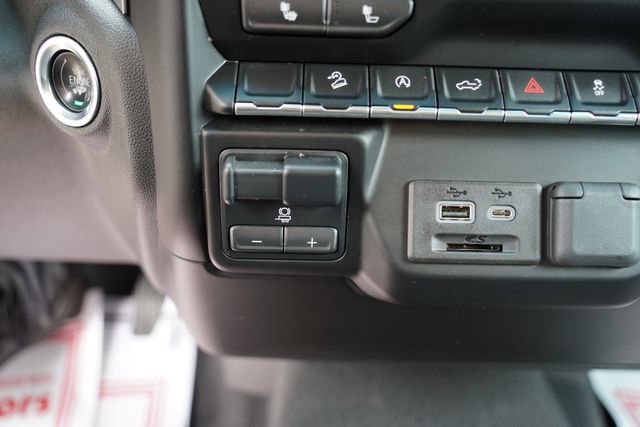 Used 2020 Chevrolet Silverado 1500 LT w/ All-Star Edition AWD/4WD image 15