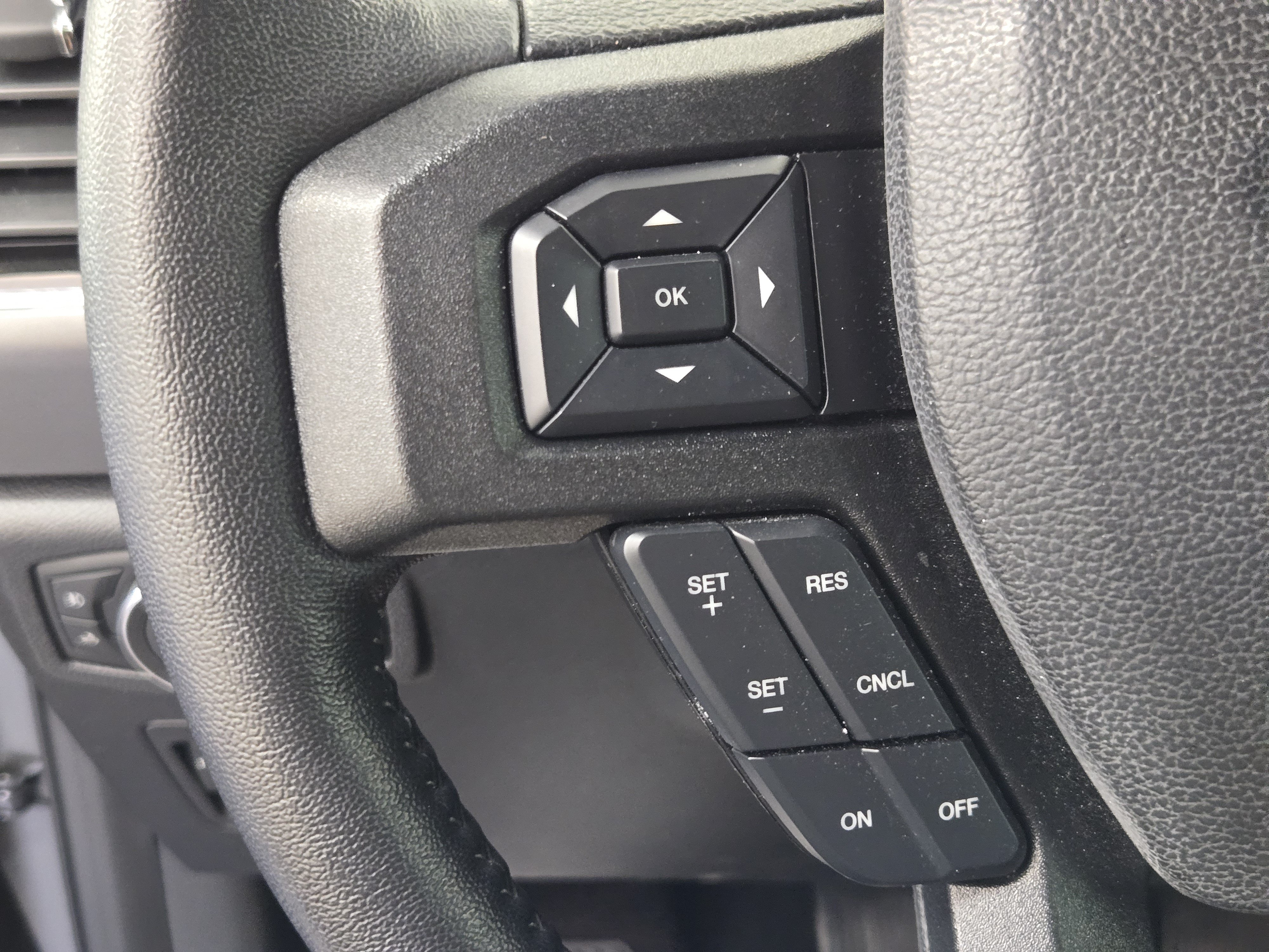 Certified 2020 Ford F150 XLT w/ Equipment Group 302A Luxury AWD/4WD image 26