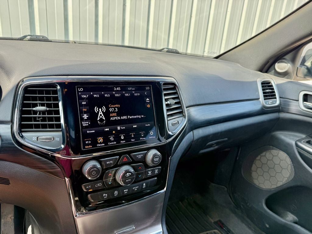 Used 2019 Jeep Grand Cherokee Altitude AWD/4WD image 16