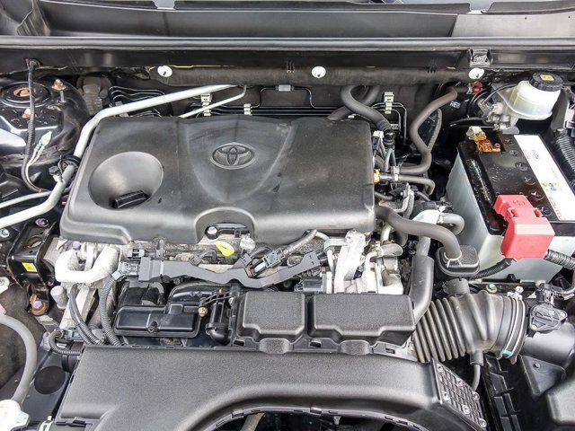Used 2019 Toyota RAV4 XLE Premium w/ Cold Weather Package AWD/4WD image 32
