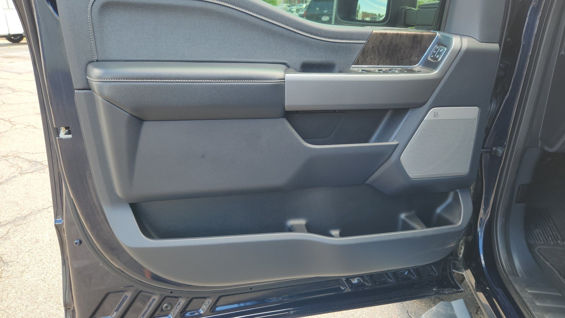 Certified 2025 Ford F250 Lariat AWD/4WD image 17