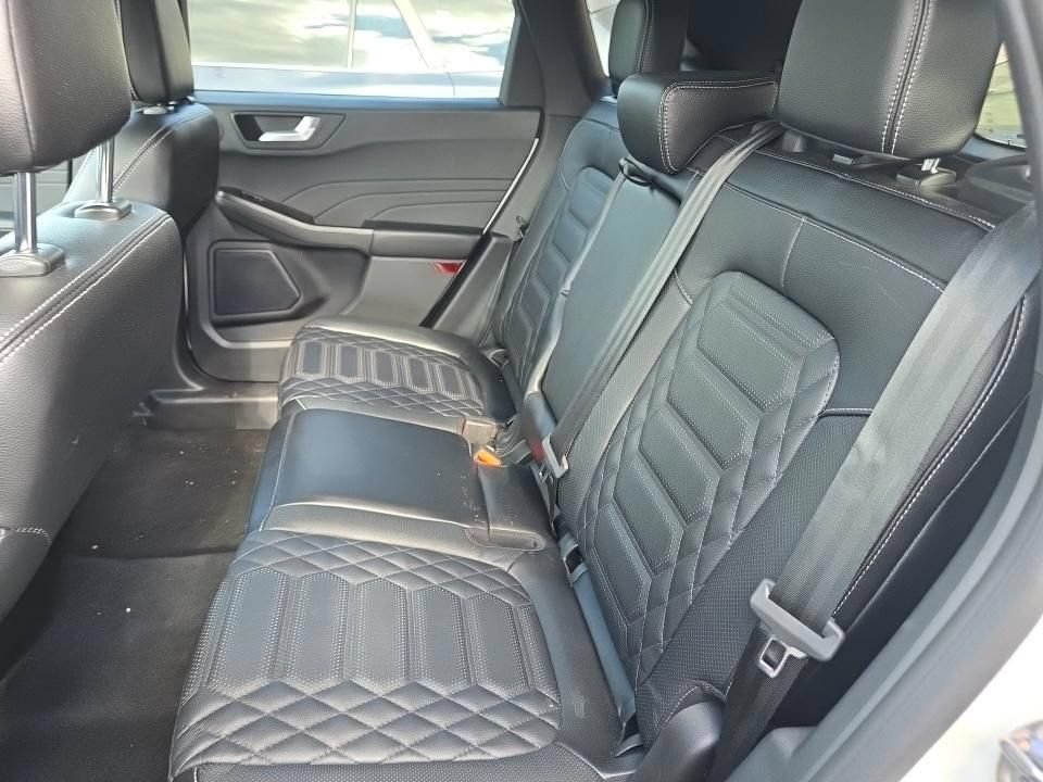Certified 2023 Ford Escape Platinum w/ Premium Technology Package AWD/4WD image 9