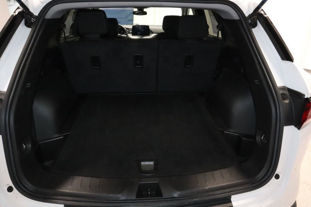 Used 2025 Chevrolet Blazer LT image 18