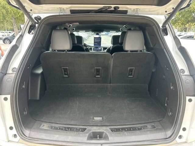 Used 2022 Buick Enclave Premium FWD image 22