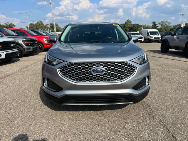 Certified 2024 Ford Edge SEL w/ Convenience Package AWD/4WD image 2