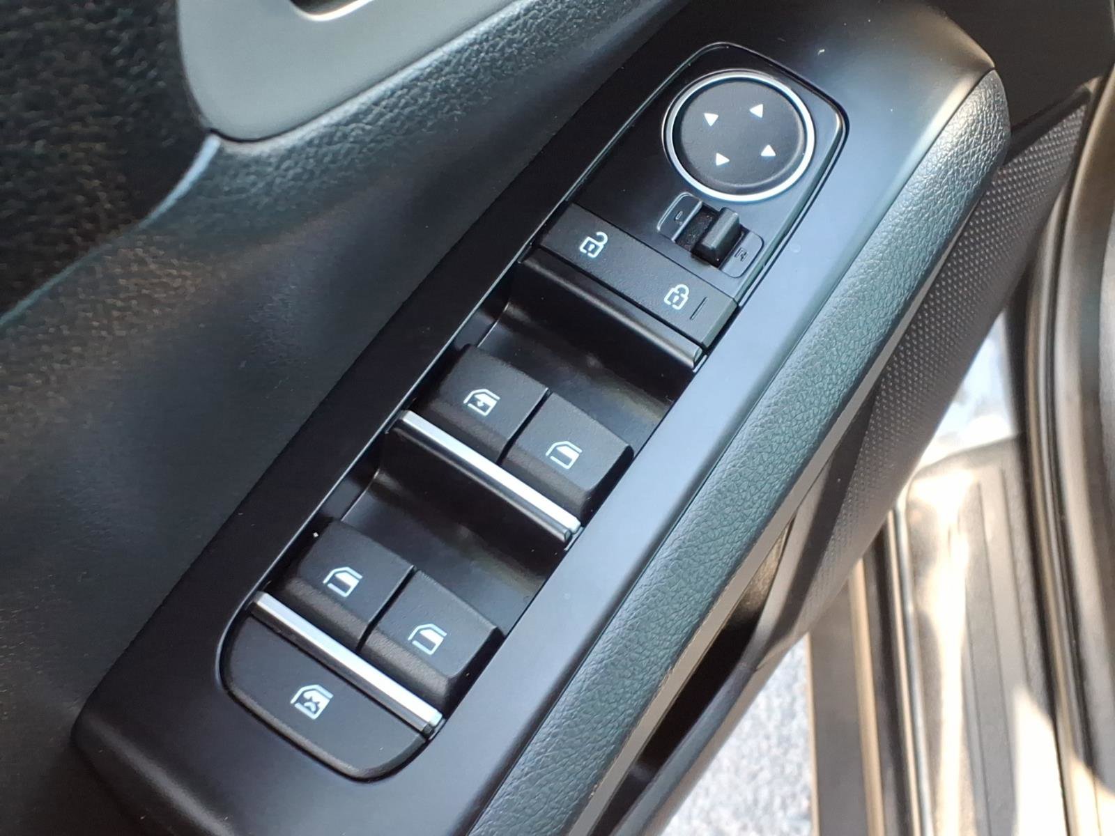 Used 2020 Kia Soul LX FWD image 21