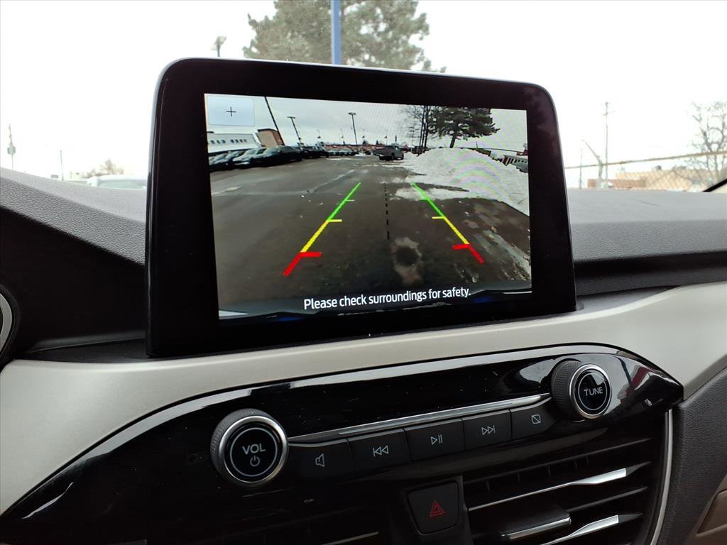 Certified 2020 Ford Escape SE image 18