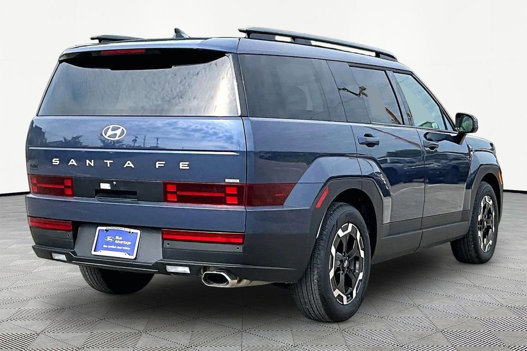 Used 2025 Hyundai Santa Fe SEL AWD/4WD image 2
