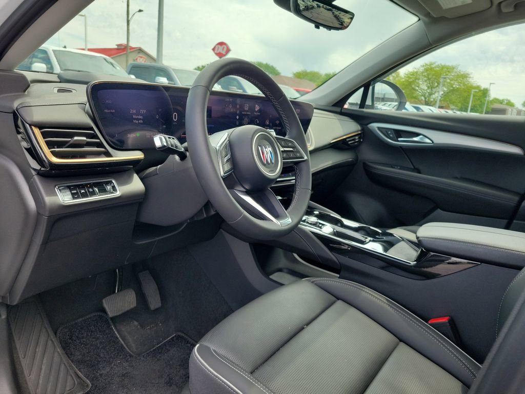 Used 2025 Buick Envision Avenir AWD/4WD image 21