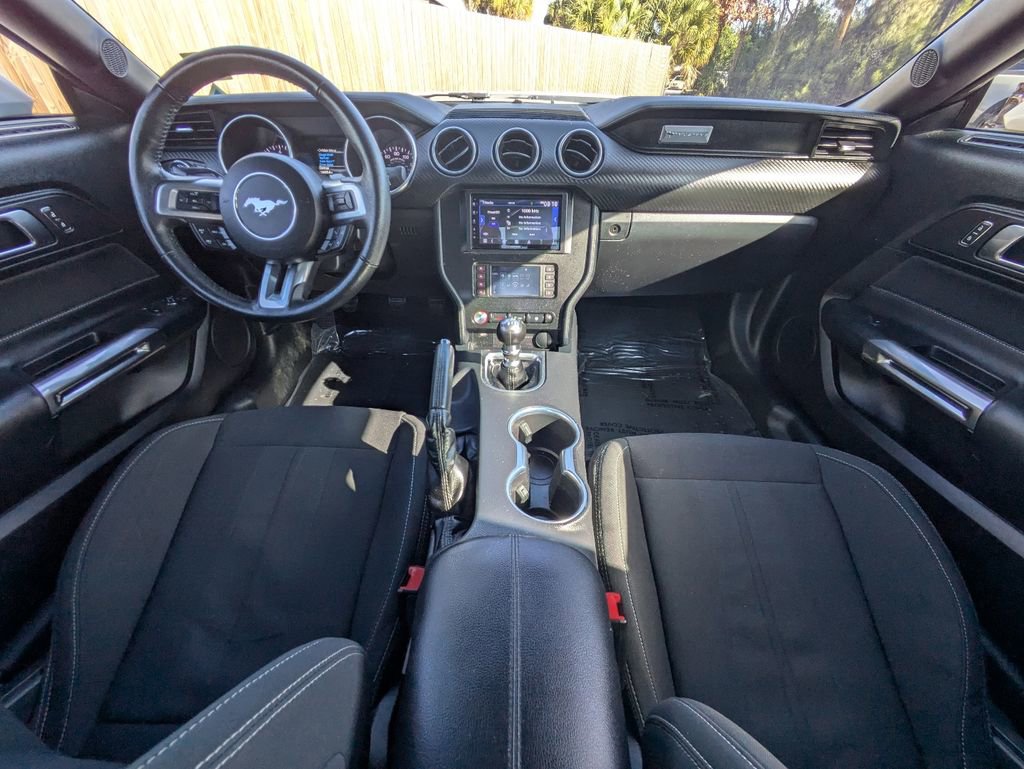 Certified 2022 Ford Mustang Coupe RWD image 15