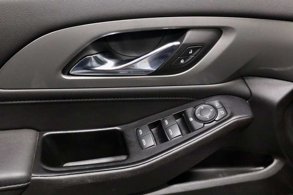 Used 2023 Chevrolet Traverse LT image 22