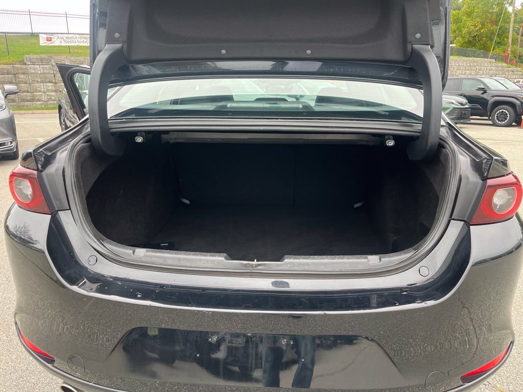 Used 2024 MAZDA MAZDA3 s FWD image 5