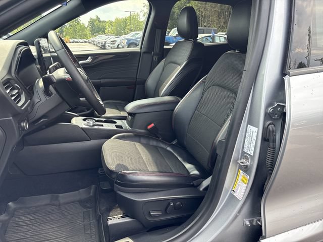 Certified 2024 Ford Escape ST-Line w/ Tech Pack #1 AWD/4WD image 30