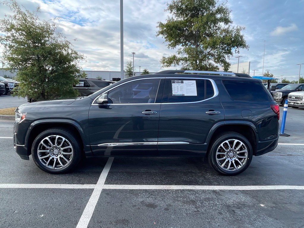 Used 2021 GMC Acadia Denali w/ Denali Technology Package FWD image 4