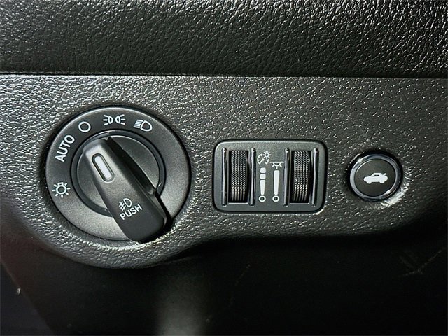 Used 2022 Dodge Challenger GT image 10