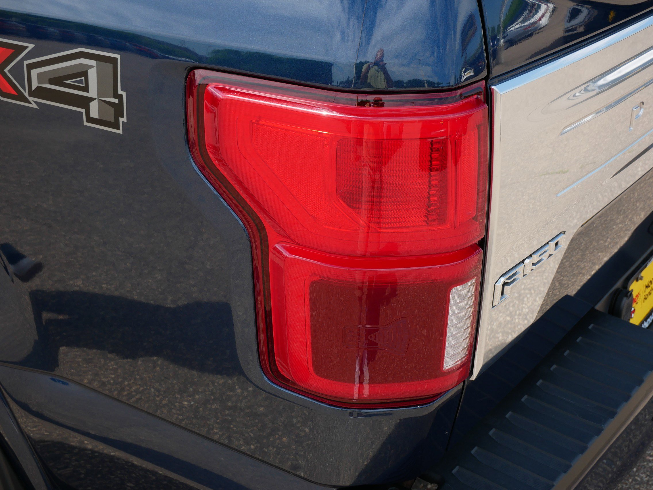 Certified 2020 Ford F150 Platinum w/ Equipment Group 701A Luxury AWD/4WD image 17