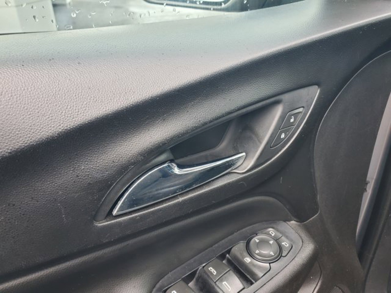 Used 2019 Chevrolet Equinox LT image 14