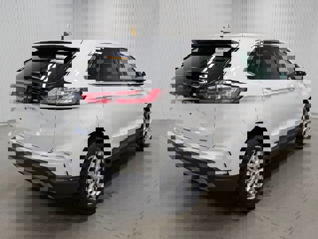 Certified 2022 Ford Edge SEL w/ Convenience Package image 6