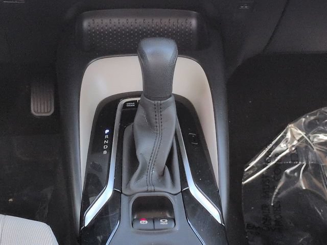Used 2020 Toyota Corolla LE FWD image 18