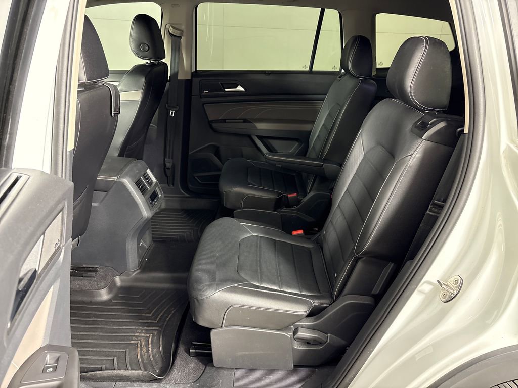 Used 2022 Volkswagen Atlas SEL Premium AWD/4WD image 29