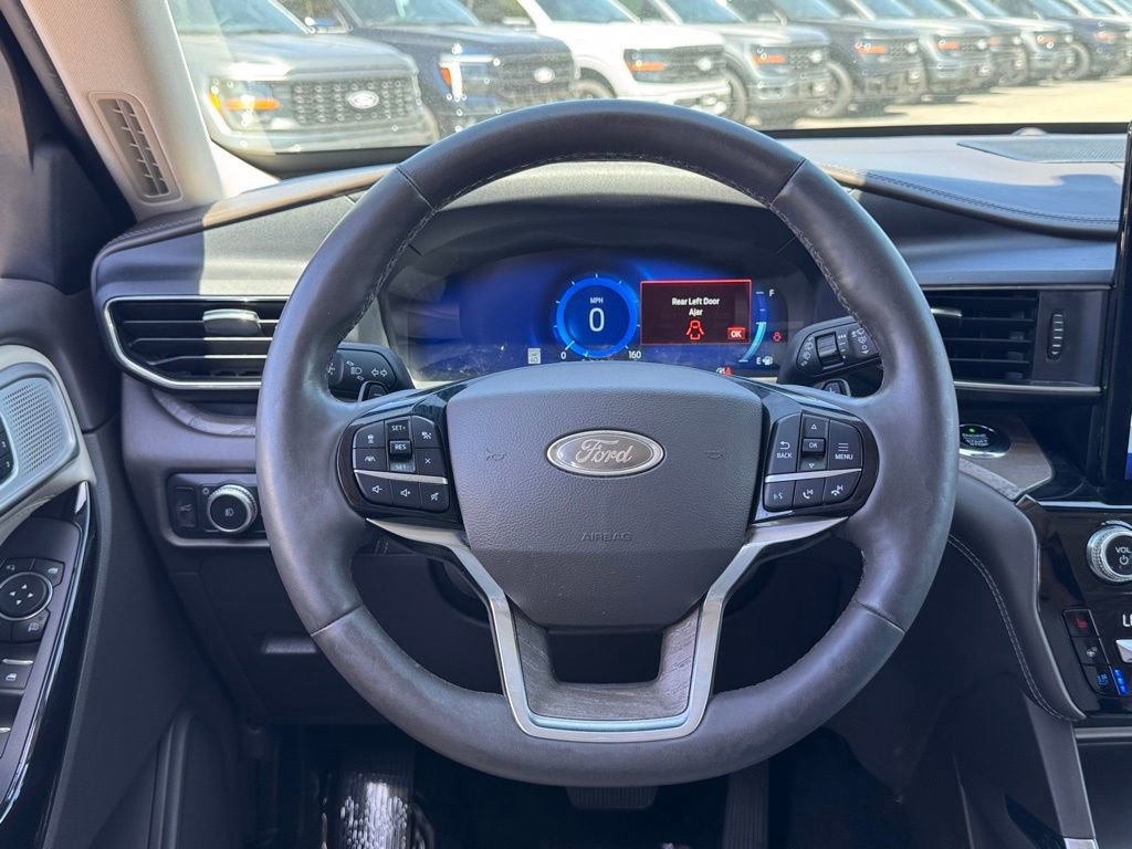 Certified 2021 Ford Explorer Platinum w/ Equipment Group 601A AWD/4WD image 23