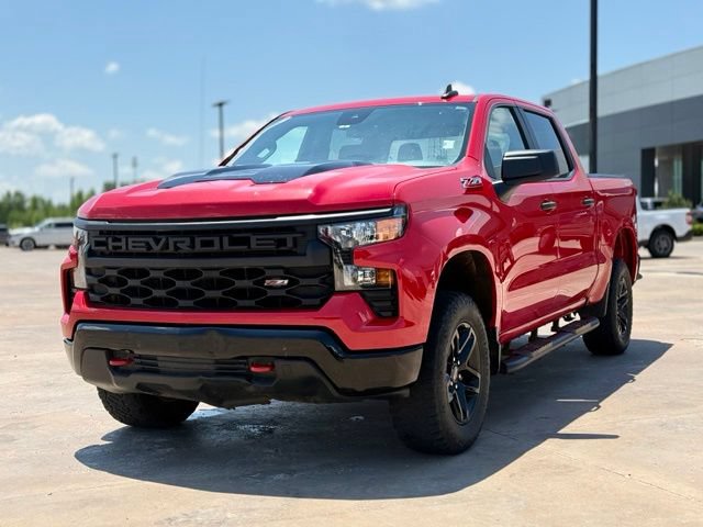 Used 2022 Chevrolet Silverado 1500 Custom Trail Boss AWD/4WD image 4