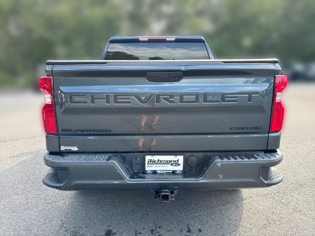Used 2020 Chevrolet Silverado 1500 Custom w/ Custom Value Package AWD/4WD image 7