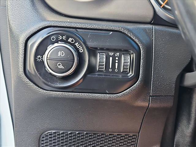 Used 2020 Jeep Gladiator Overland AWD/4WD image 24