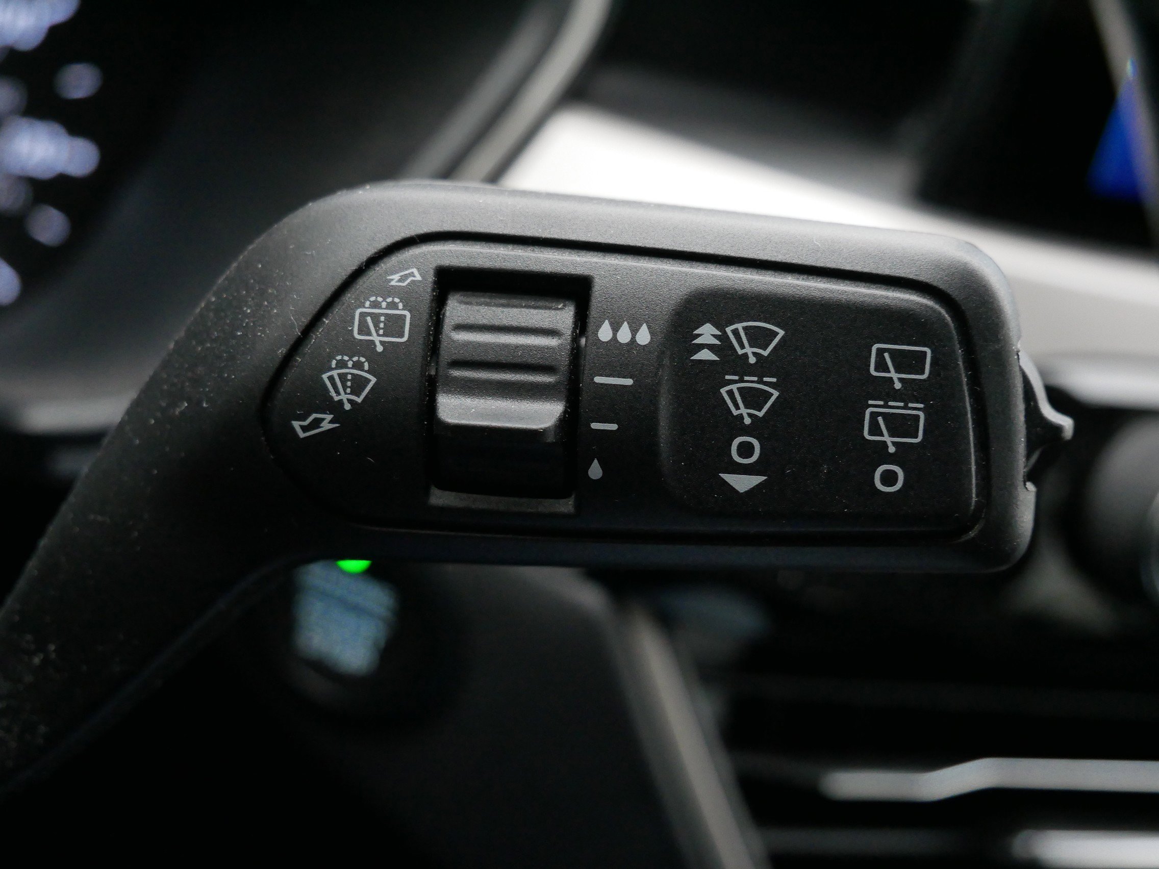 Certified 2022 Ford Escape SEL image 18