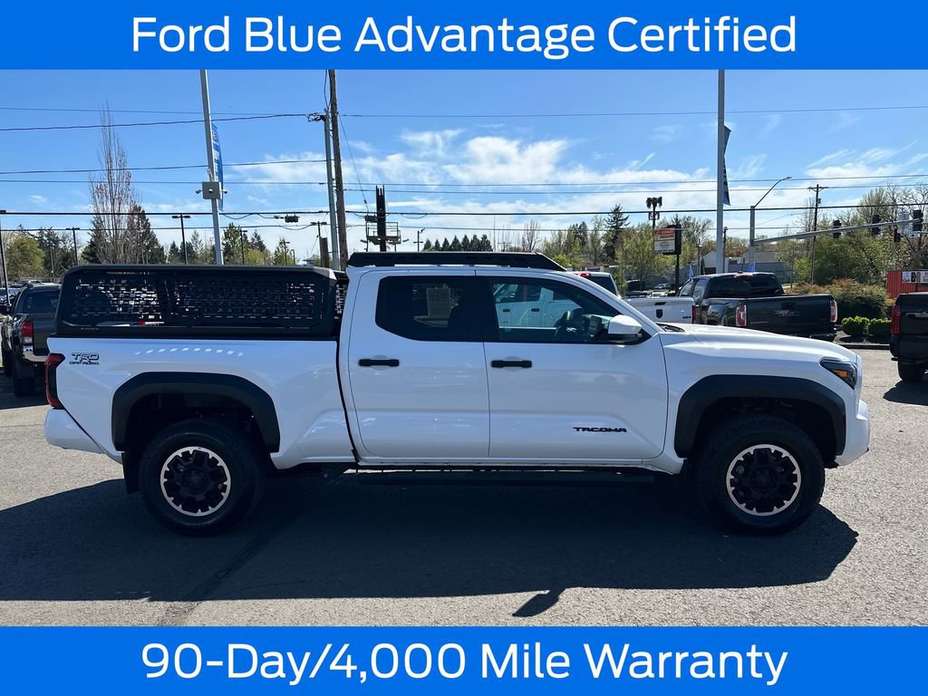 Used 2024 Toyota Tacoma TRD Off-Road AWD/4WD image 9