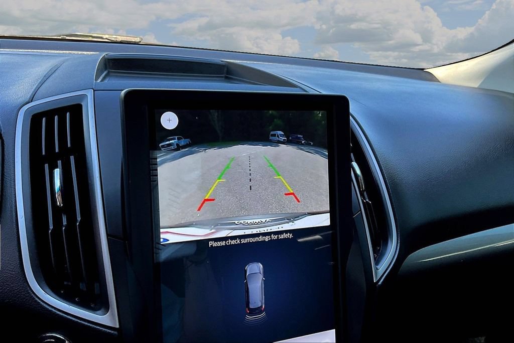 Certified 2021 Ford Edge SE FWD image 16