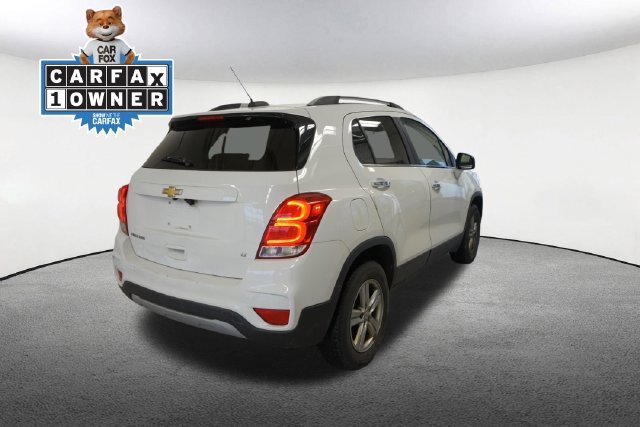 Used 2019 Chevrolet Trax LT w/ LT Convenience Package AWD/4WD image 14