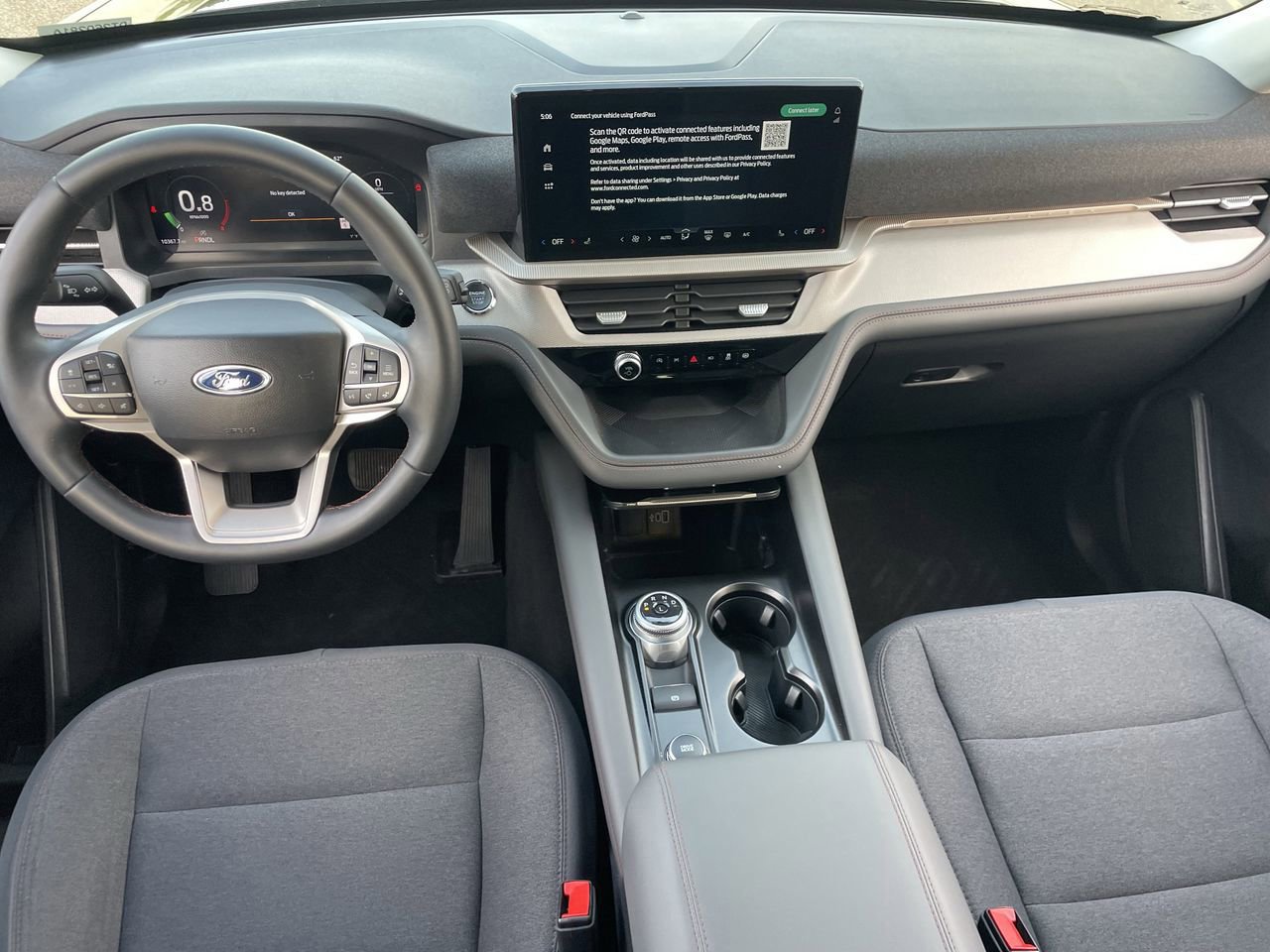 Certified 2025 Ford Explorer Active image 16