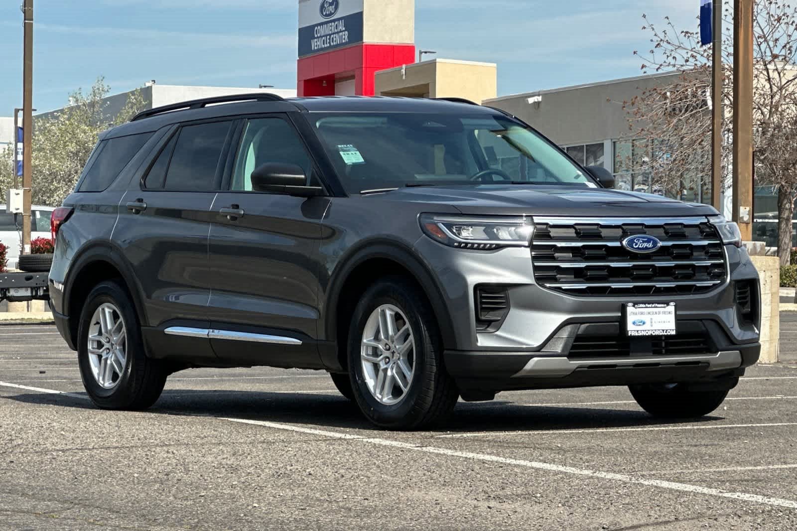 Certified 2025 Ford Explorer Active image 7
