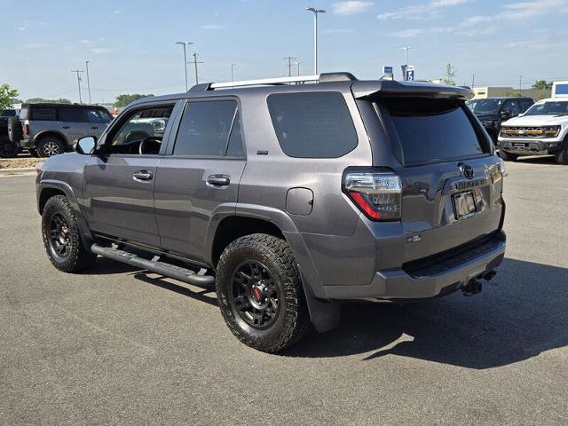 Used 2021 Toyota 4Runner SR5 Premium w/ Moonroof Package RWD image 7