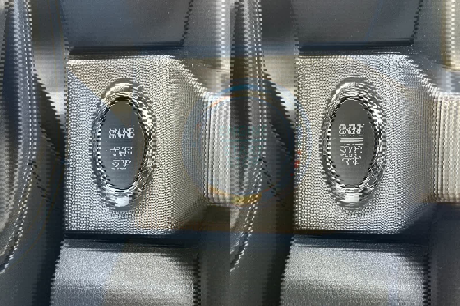 Certified 2025 Ford F250 Platinum image 22