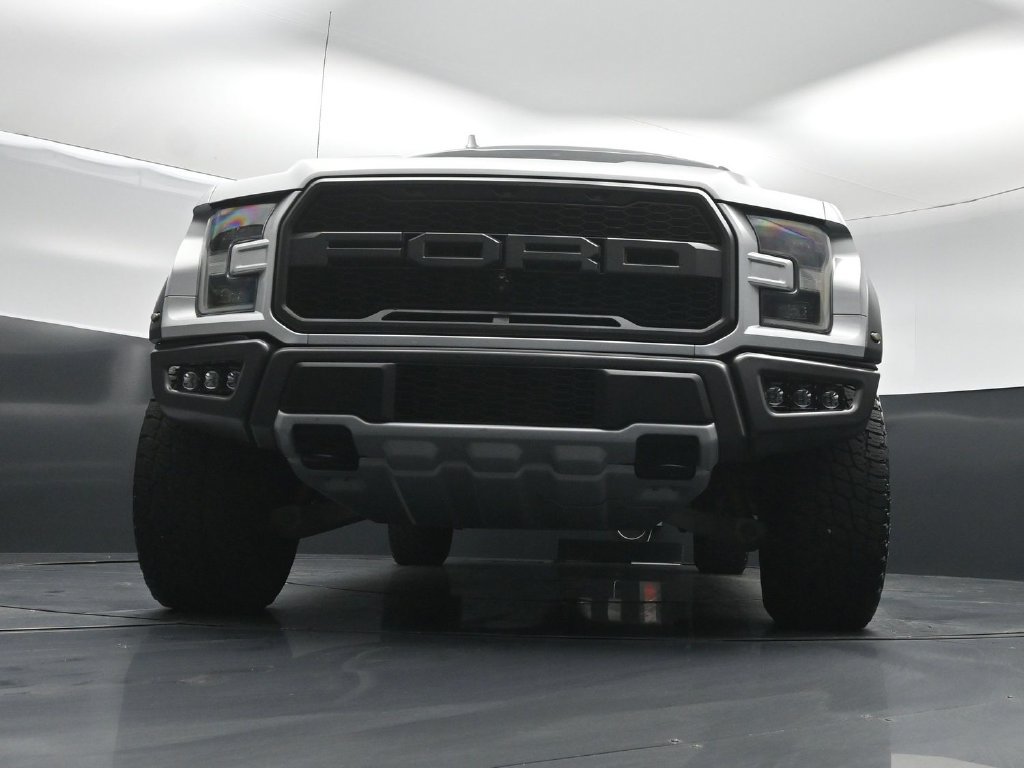 Certified 2019 Ford F150 Raptor w/ Equipment Group 802A Luxury AWD/4WD image 45