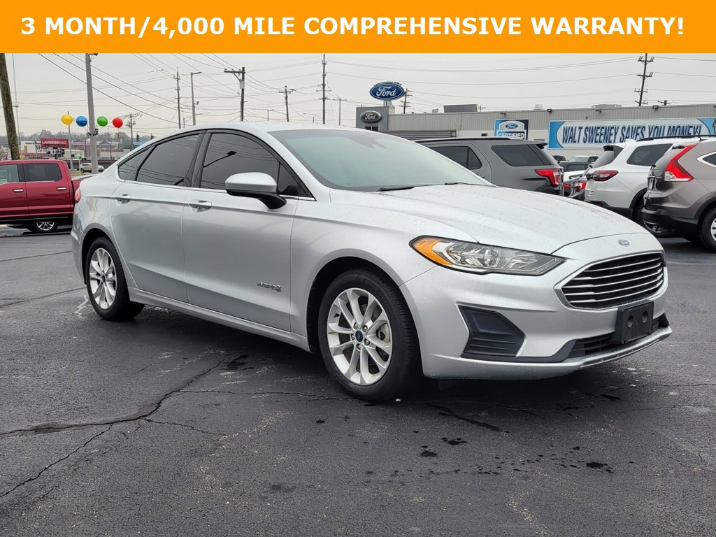 Certified 2019 Ford Fusion SE image 2