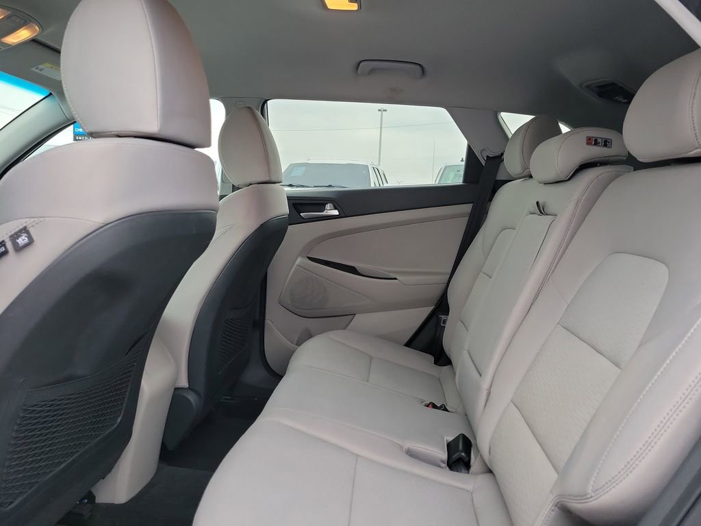 Used 2020 Hyundai Tucson SE image 13
