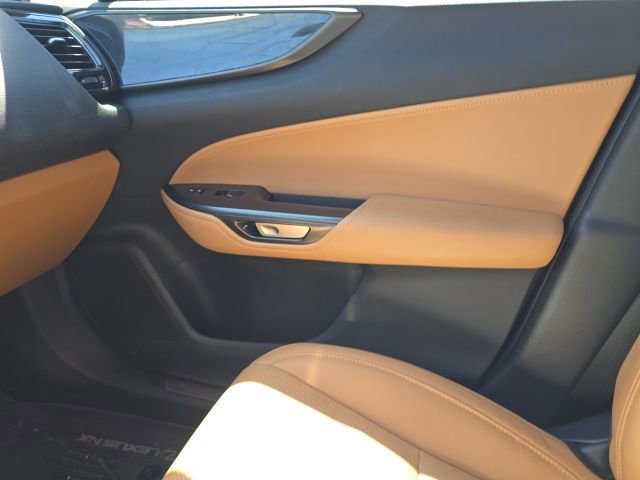 Used 2025 Lexus NX 250 FWD w/ Accessory Package (2T) image 16