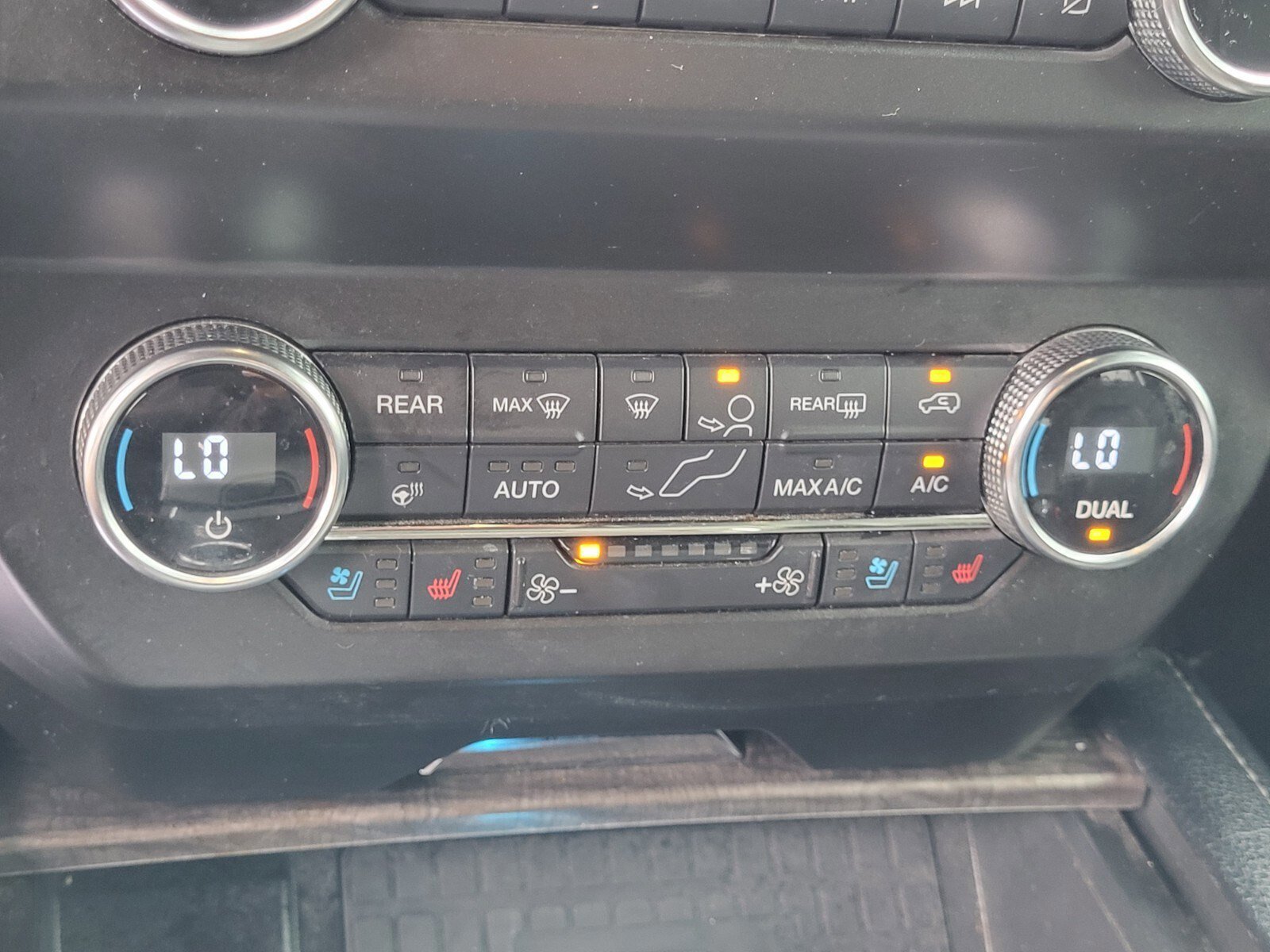 Certified 2021 Ford Expedition Limited image 21