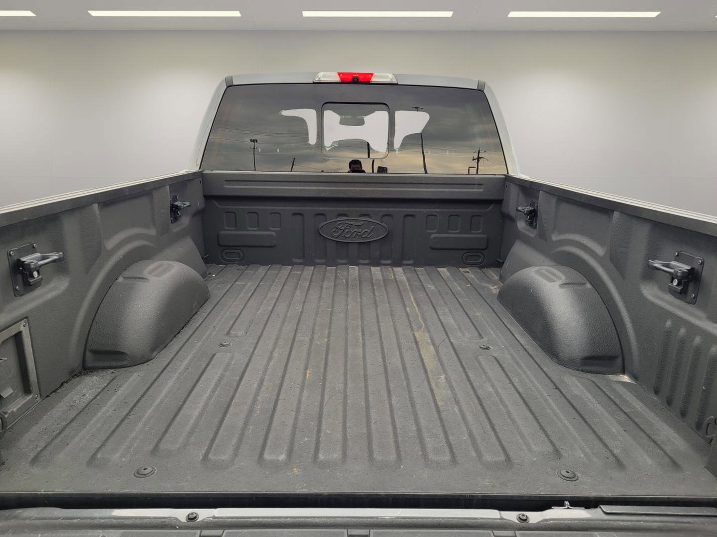 Certified 2021 Ford F150 Platinum w/ Equipment Group 701A High AWD/4WD image 30