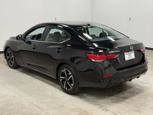 Used 2024 Nissan Sentra SV image 9