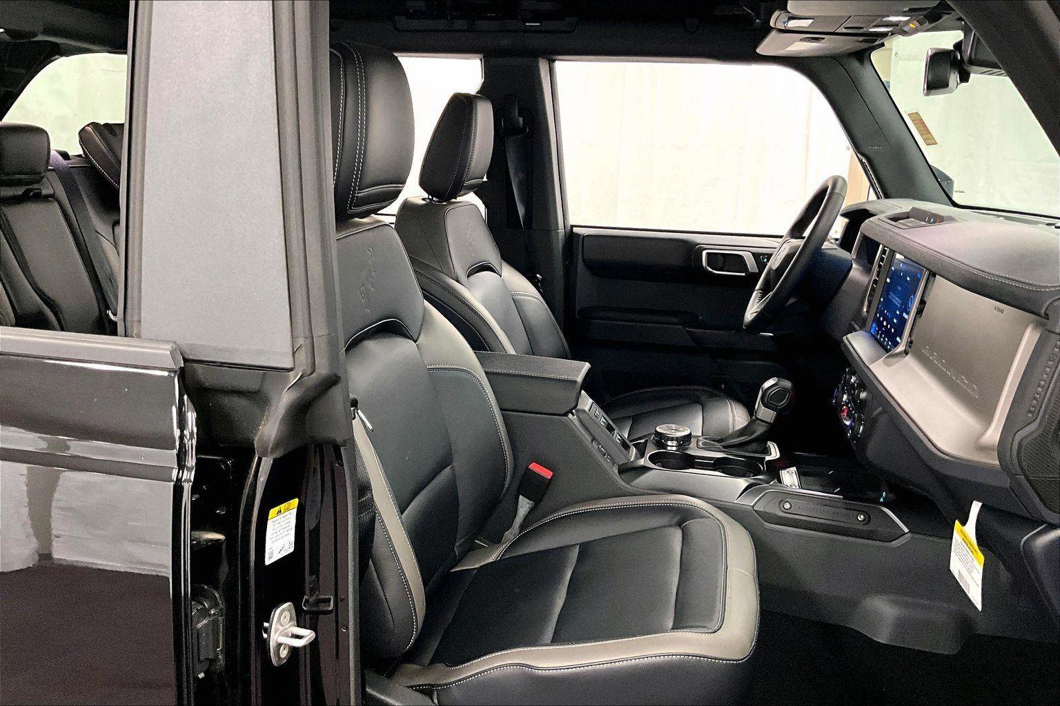 Certified 2025 Ford Bronco Outer Banks image 9