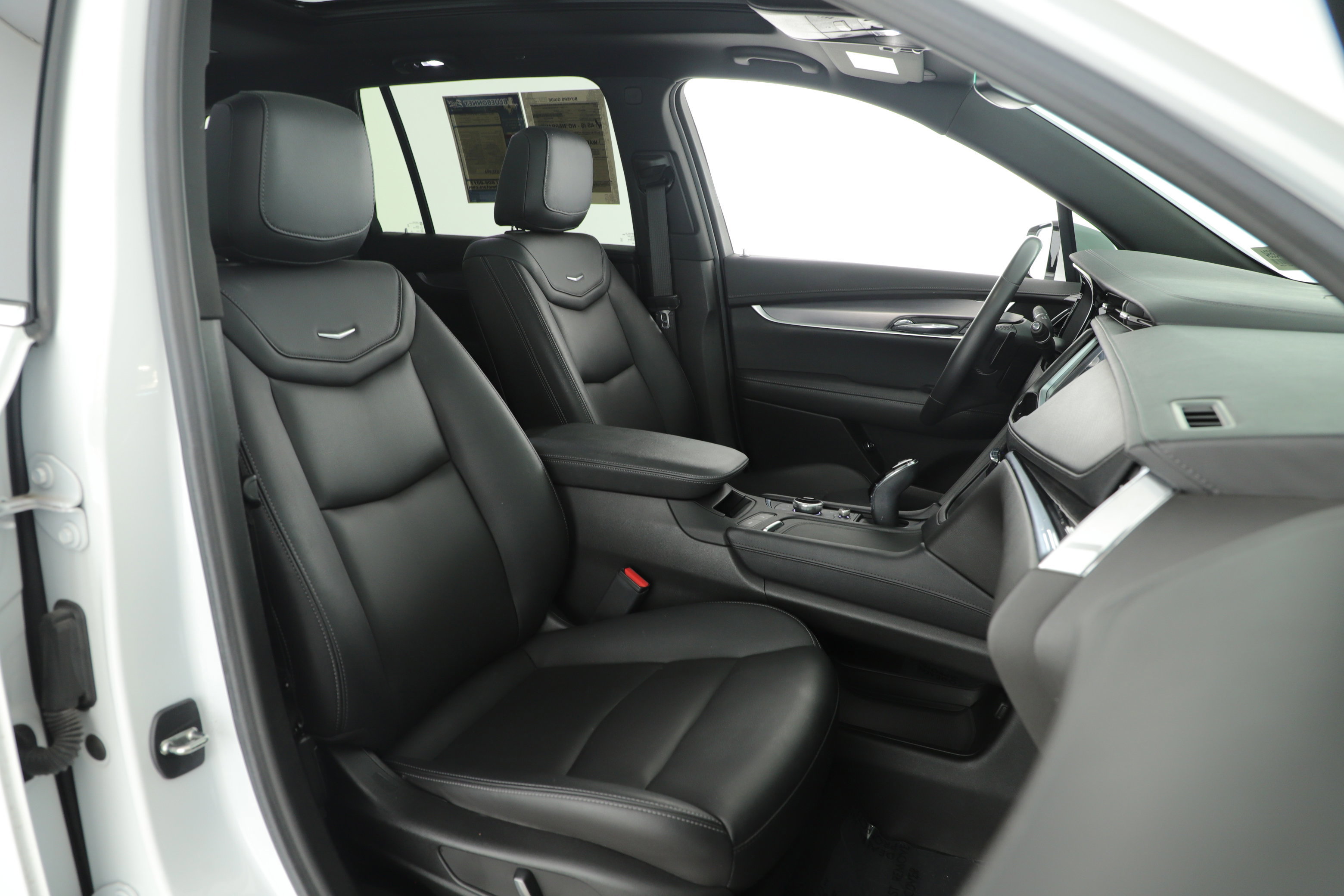 Used 2023 Cadillac XT6 Luxury image 12