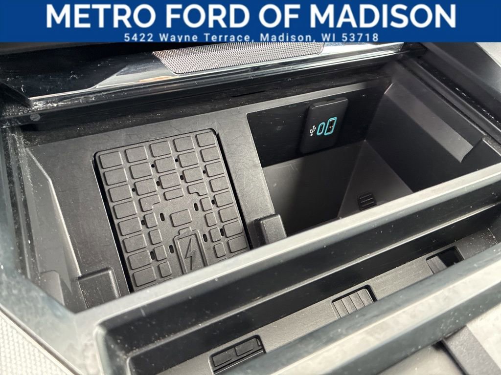 Certified 2024 Ford F350 Lariat w/ Lariat Ultimate Package image 23