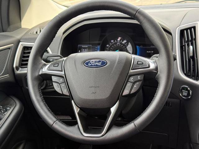 Certified 2024 Ford Edge SEL w/ Sport Appearance Package image 11