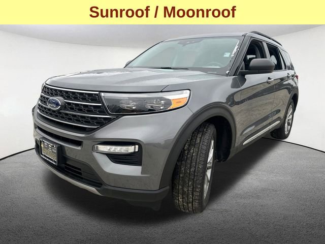 Certified 2022 Ford Explorer XLT w/ Equipment Group 202A image 5