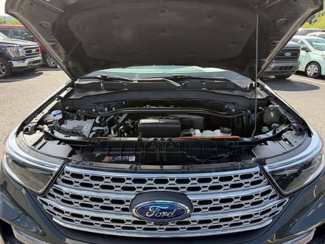 Certified 2023 Ford Explorer Limited w/ Hybrid Equipment Group 310A AWD/4WD image 16